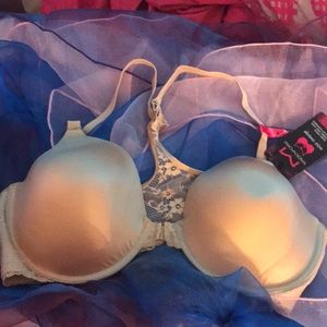 NWT Maidenform T- Back Bra 40C